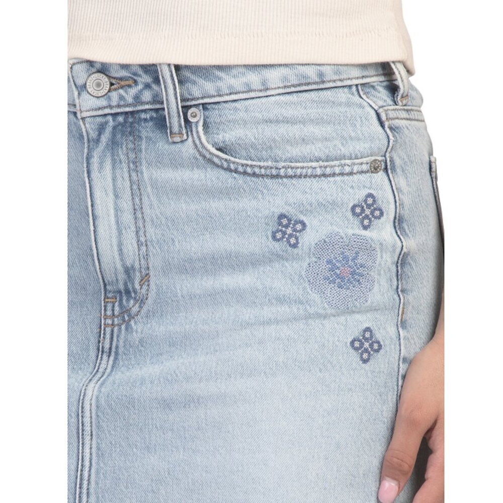NWT New LUCKY BRAND Mini Denim Skirt With Embroidered Detail Size 10 - Picture 2 of 12